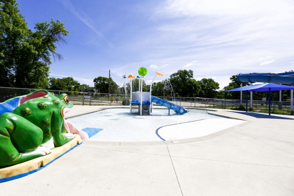 Minot Parks and Recreation | Roosevelt Park Pool and Splash Pads Open ...